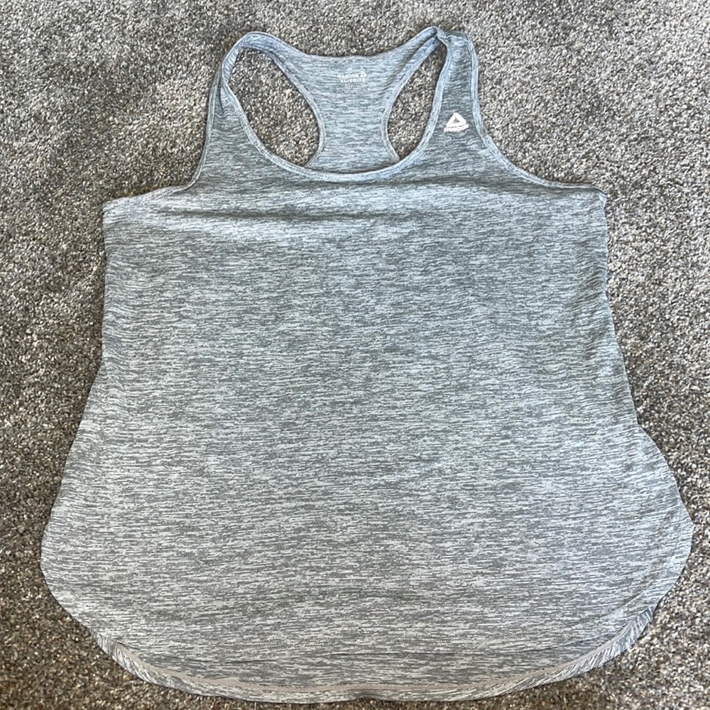 Gently used: Reebok Tank Top: Sz: XL